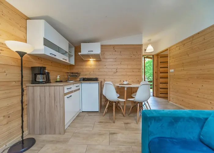 Na Brodku بيت للعطل