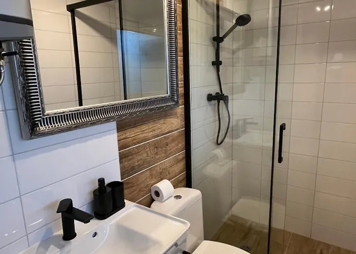 Na Brodku بيت للعطل *